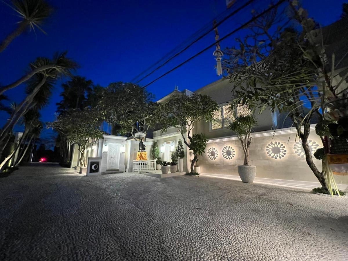 Moon Umalas Villa