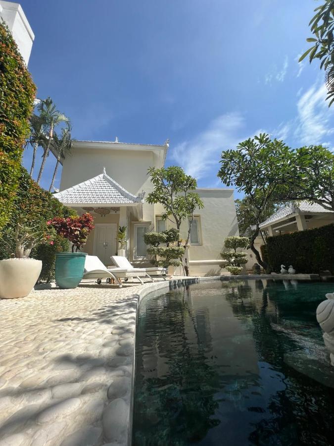 Moon Umalas * Canggu (Bali)