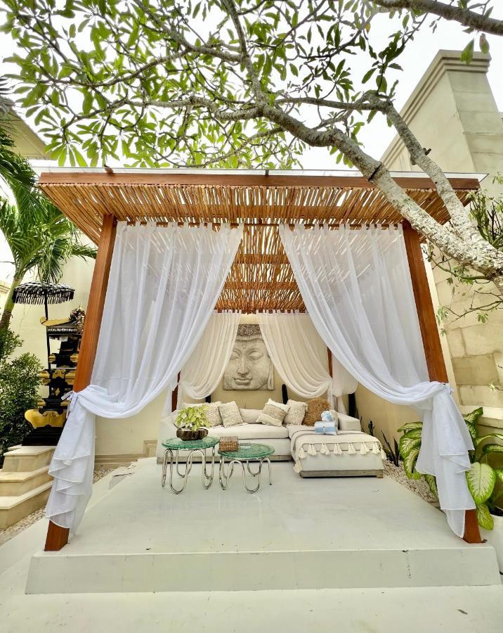 Moon Umalas Villa *